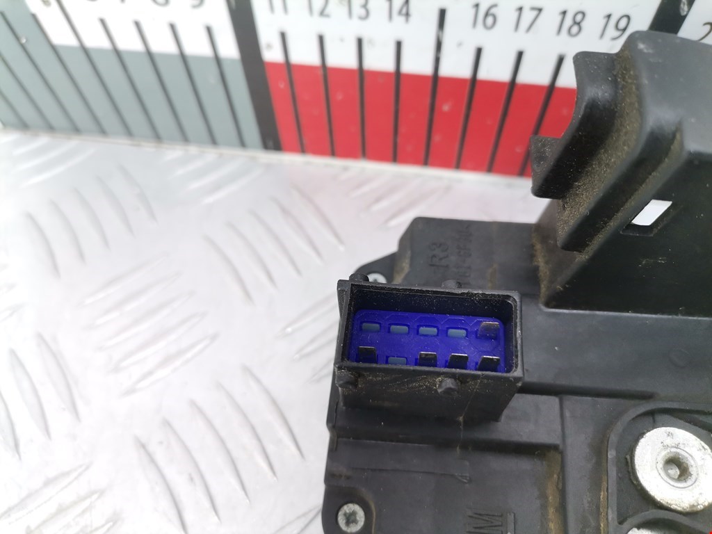 Замок двери передней правой OPEL Astra G 1998-2005