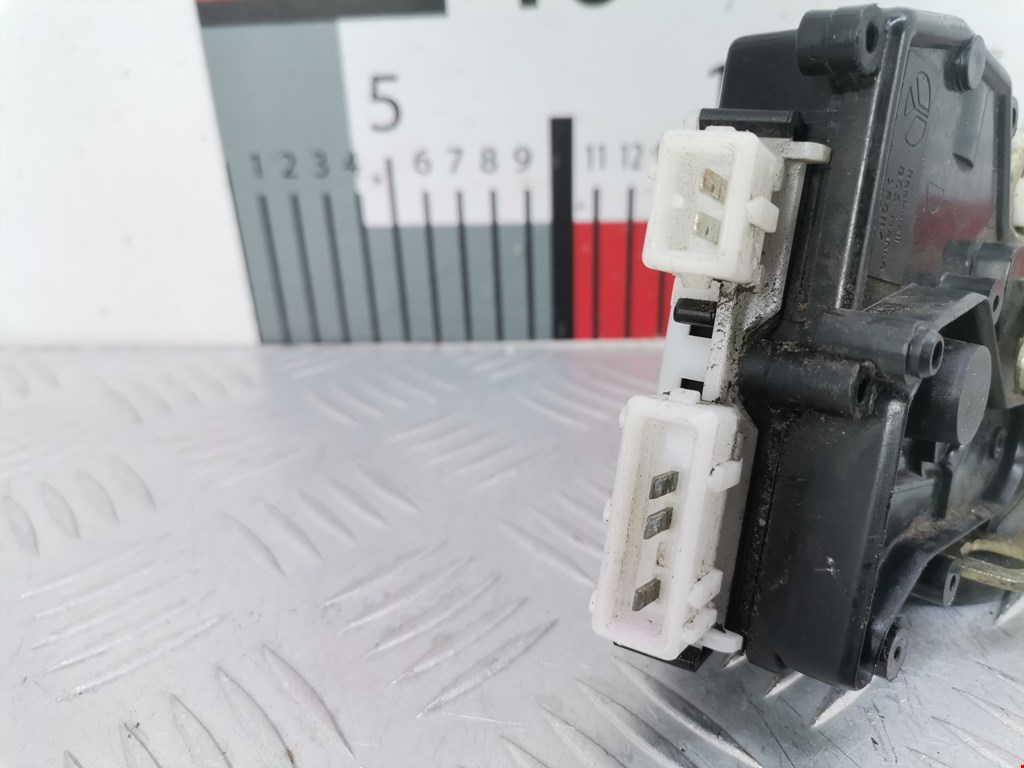 Замок двери передней правой PEUGEOT 605 1989-1999