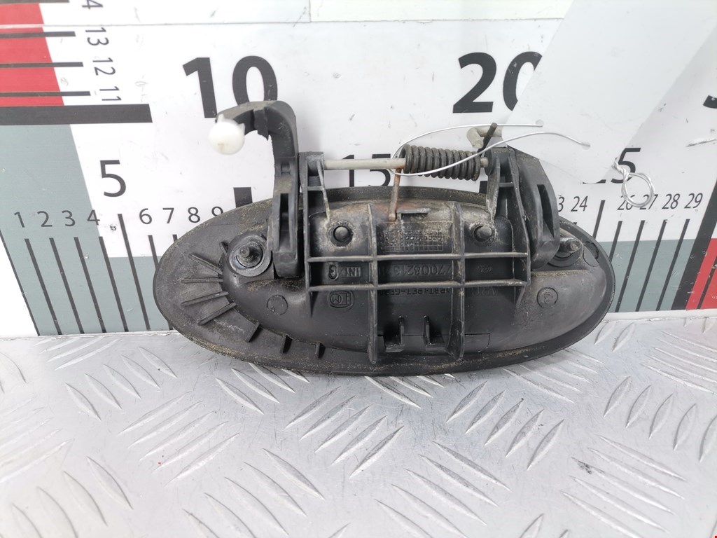 Ручка двери задней наружная левая RENAULT Laguna 1993-2000