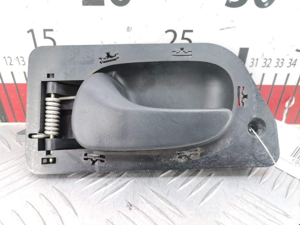 Ручка дверная задняя внутренняя левая RENAULT Laguna 1993-2000