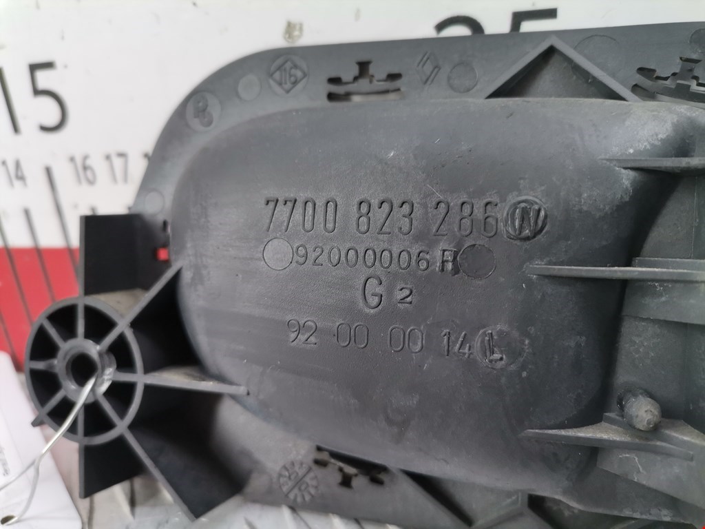 Ручка дверная задняя внутренняя левая RENAULT Laguna 1993-2000