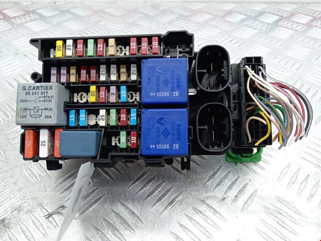 Датчик уровня в бачок омывателя RENAULT Megane III 2009-2016