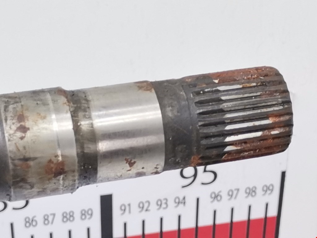 Полуось (привод, приводной вал) передняя правая FIAT Tipo 160 1988-1995