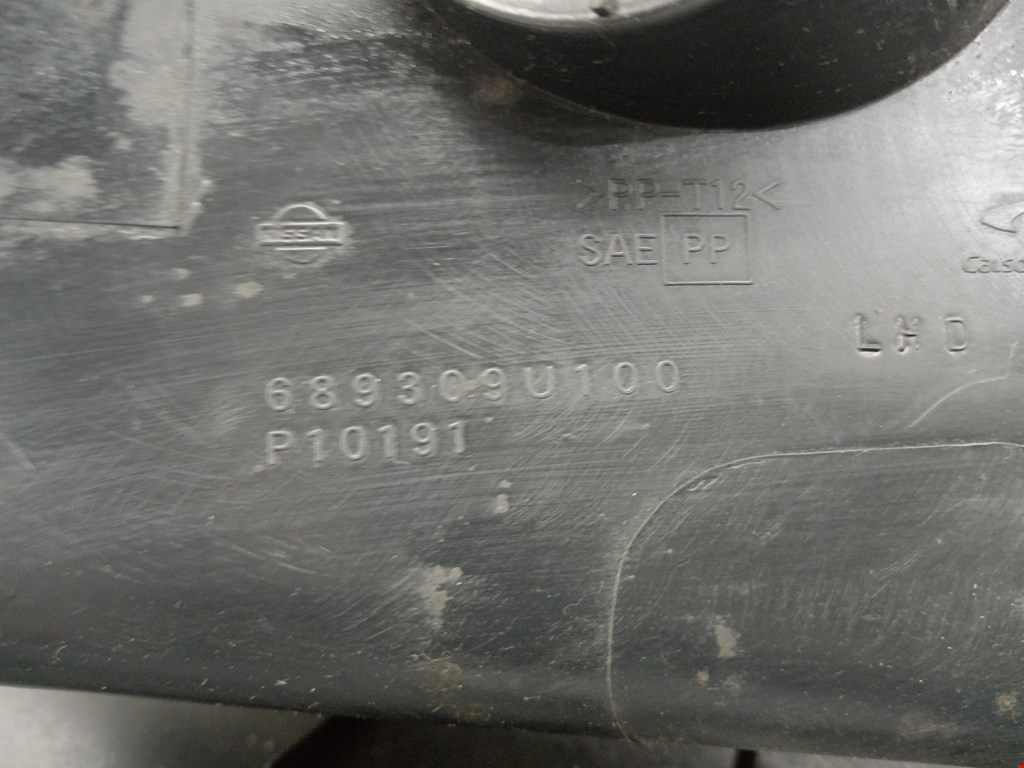 Консоль NISSAN Note E11 2005-2014