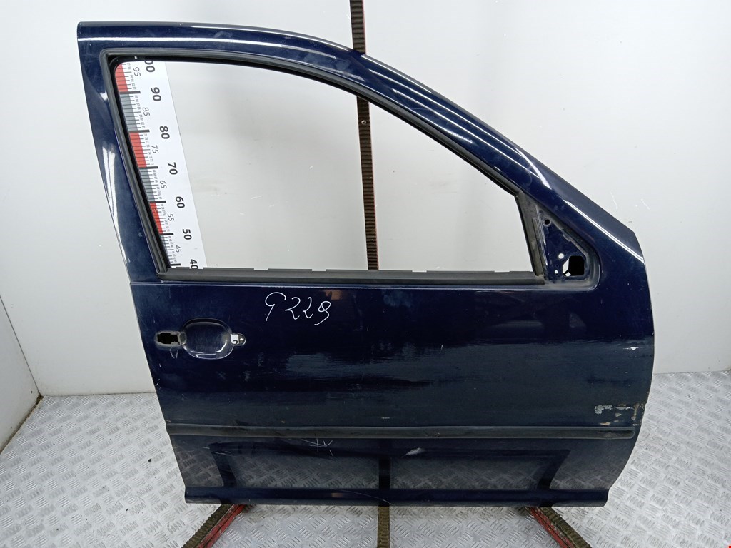 Дверь передняя правая VOLKSWAGEN Golf IV 1997-2003
