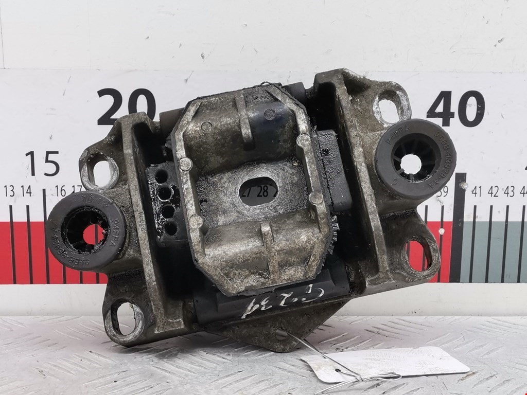 Подушка (опора) крепления КПП Ford Mondeo 3 (2000-2007)