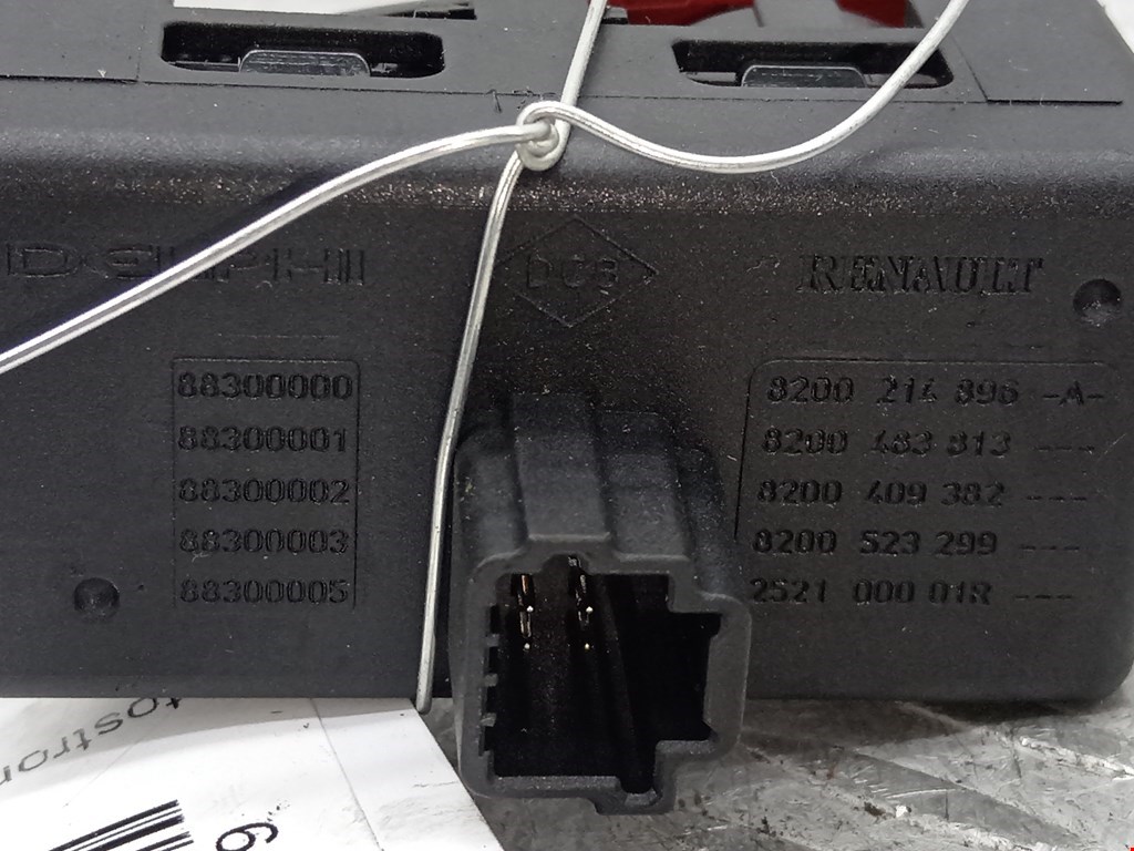 Кнопка аварийной сигнализации (аварийки) RENAULT Megane III 2009-2016