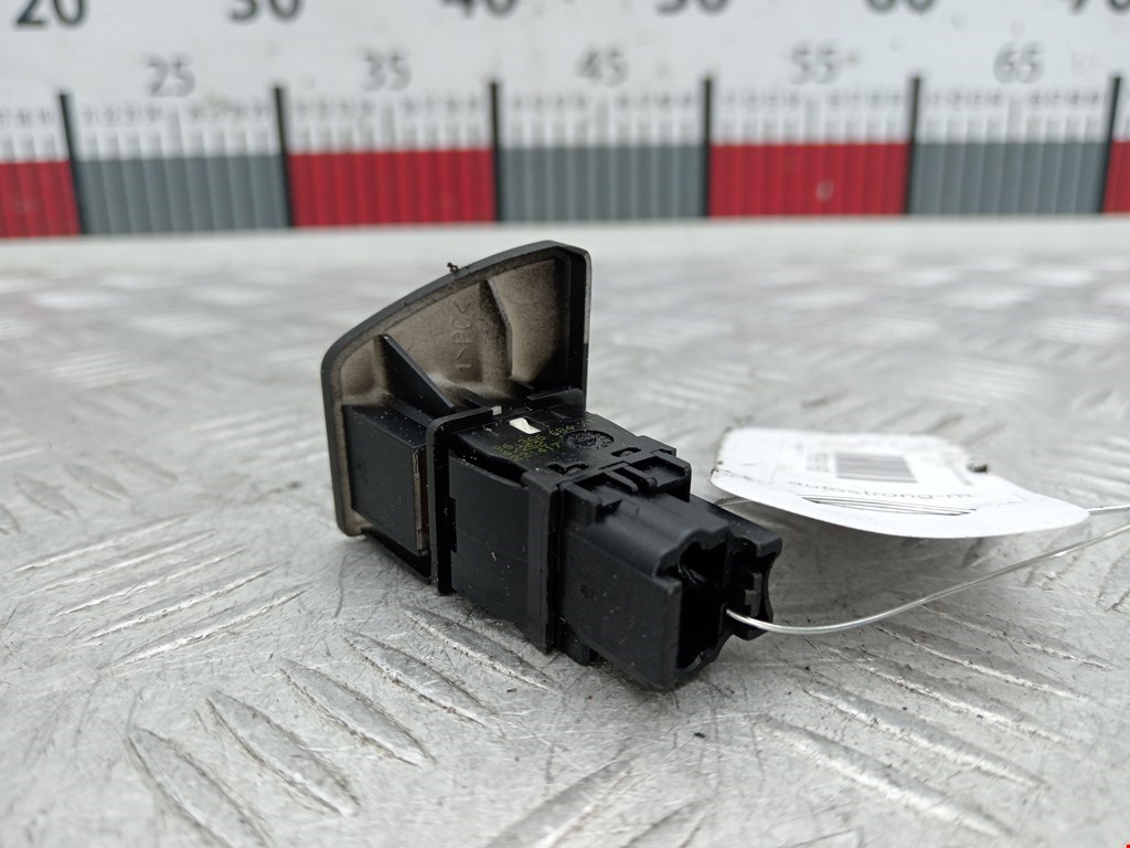 Кнопка центрального замка PEUGEOT 307 2001-2008