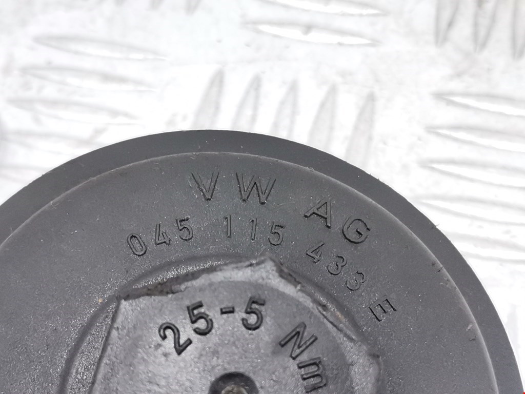 Крышка масляного фильтра MITSUBISHI Lancer X CX, CY,CZ 2007-2017