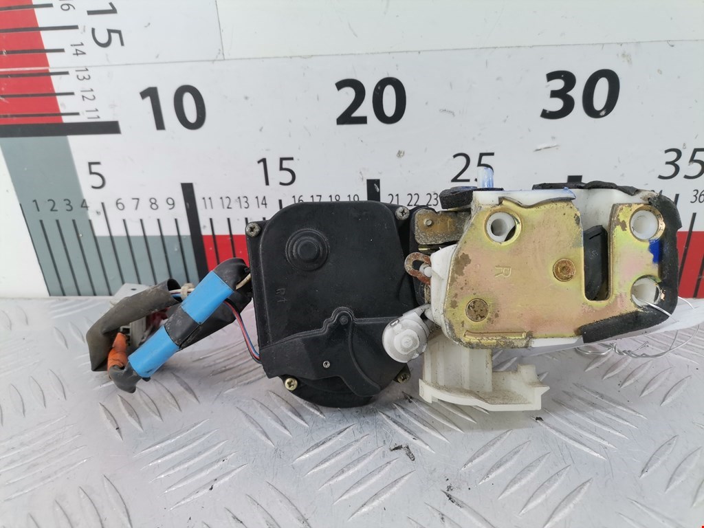 Замок двери задней правой HONDA Civic выбрать кузов 1995-2001