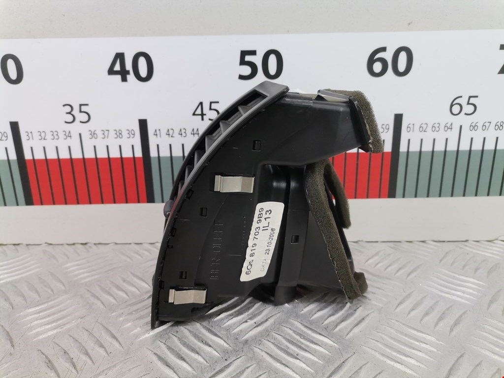 Дефлектор воздушный VOLKSWAGEN Polo IV 2001-2009