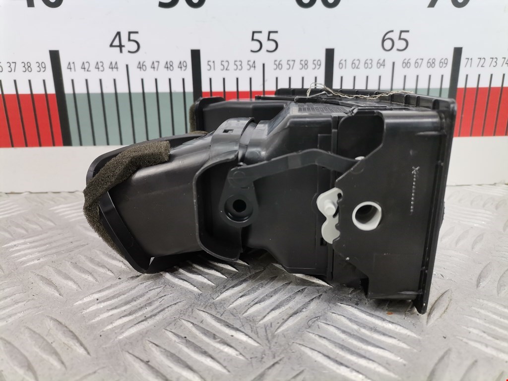 Дефлектор воздушный VOLKSWAGEN Polo IV 2001-2009