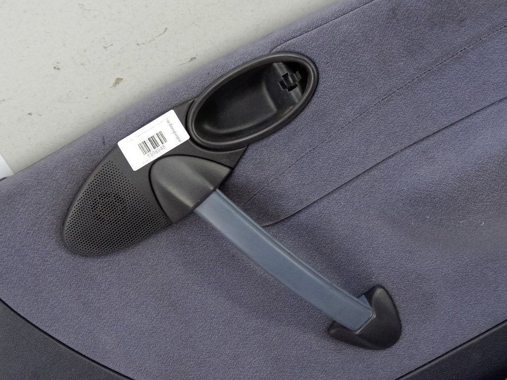 Обшивка двери передняя правая MERCEDES-BENZ A-Class W168 1997-2004