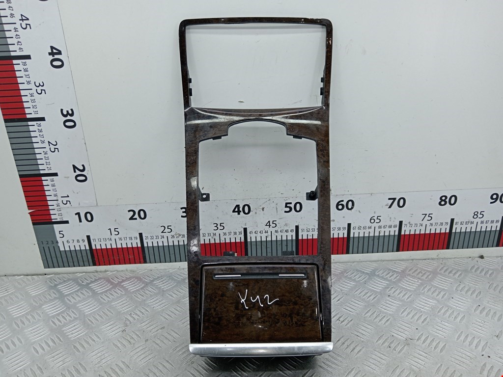 Накладка декоративная на кулису (рамка рычага КПП) Audi A8 D3 (2002-2010)