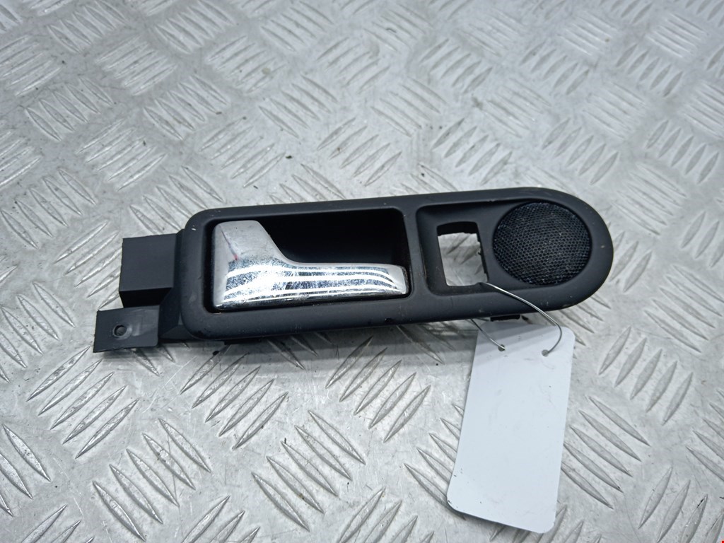 Ручка дверная задняя внутренняя левая VOLKSWAGEN Passat B5 1997-2005