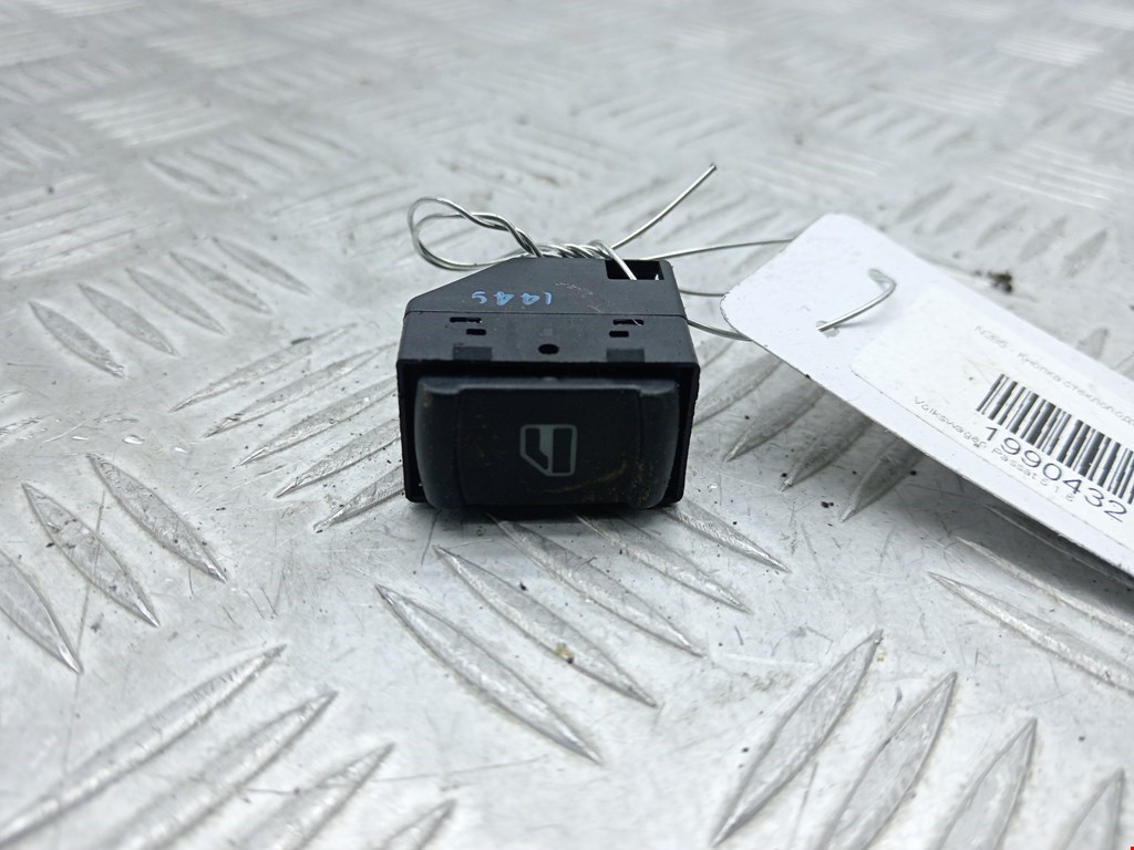 Кнопка стеклоподъемника VOLKSWAGEN Passat B5 1997-2005