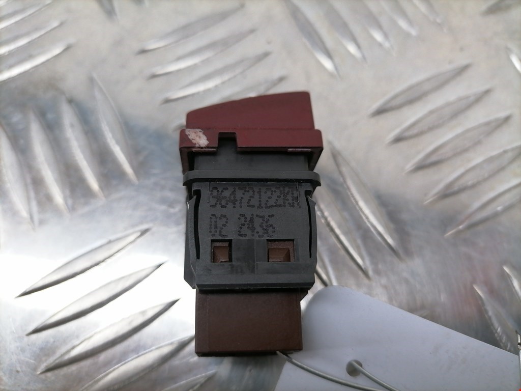 Кнопка аварийной сигнализации (аварийки) PEUGEOT 207 2006-2015