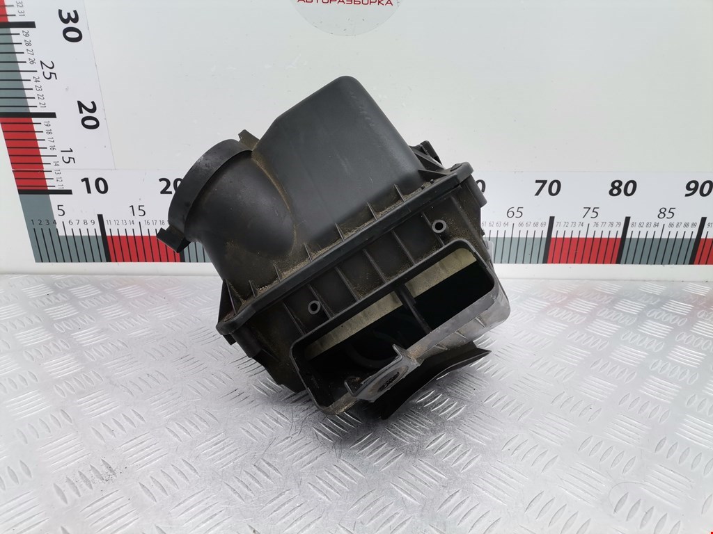 Корпус воздушного фильтра AUDI A4 B6 2001-2005