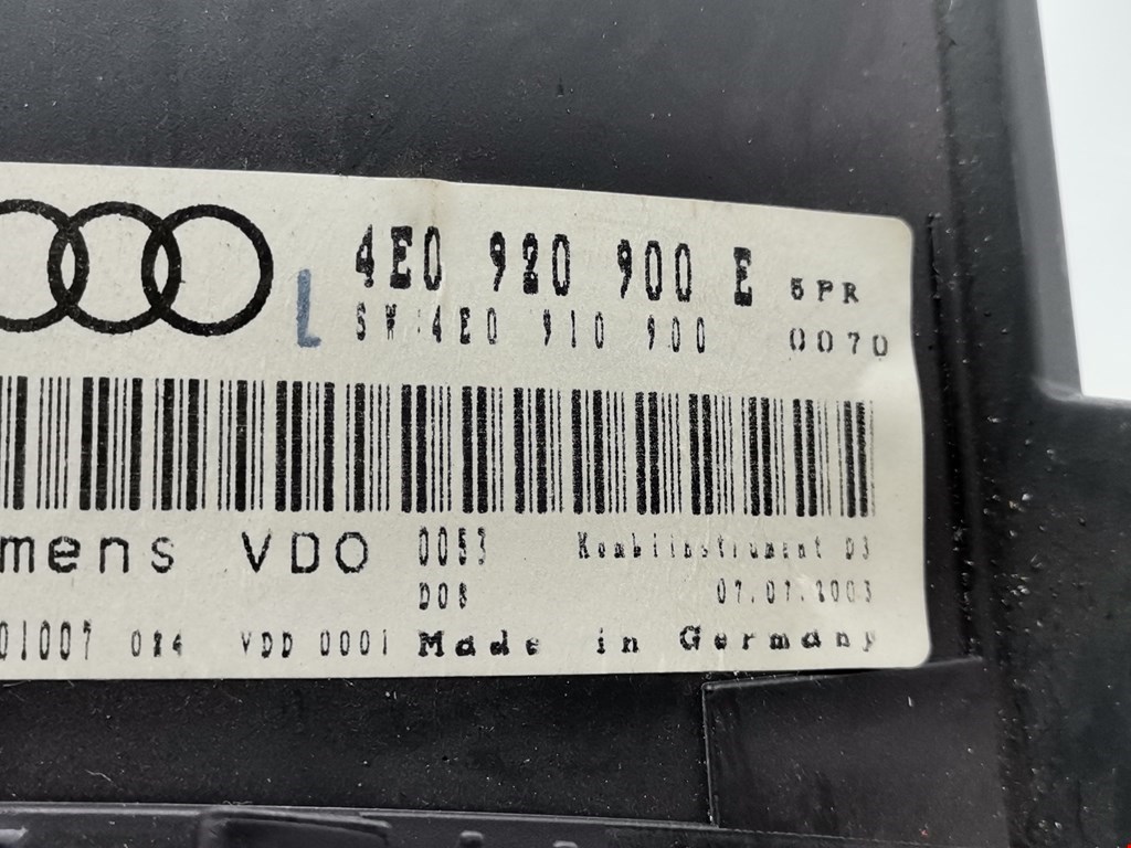 Панель приборов (щиток) AUDI A8 D3 2003-2010