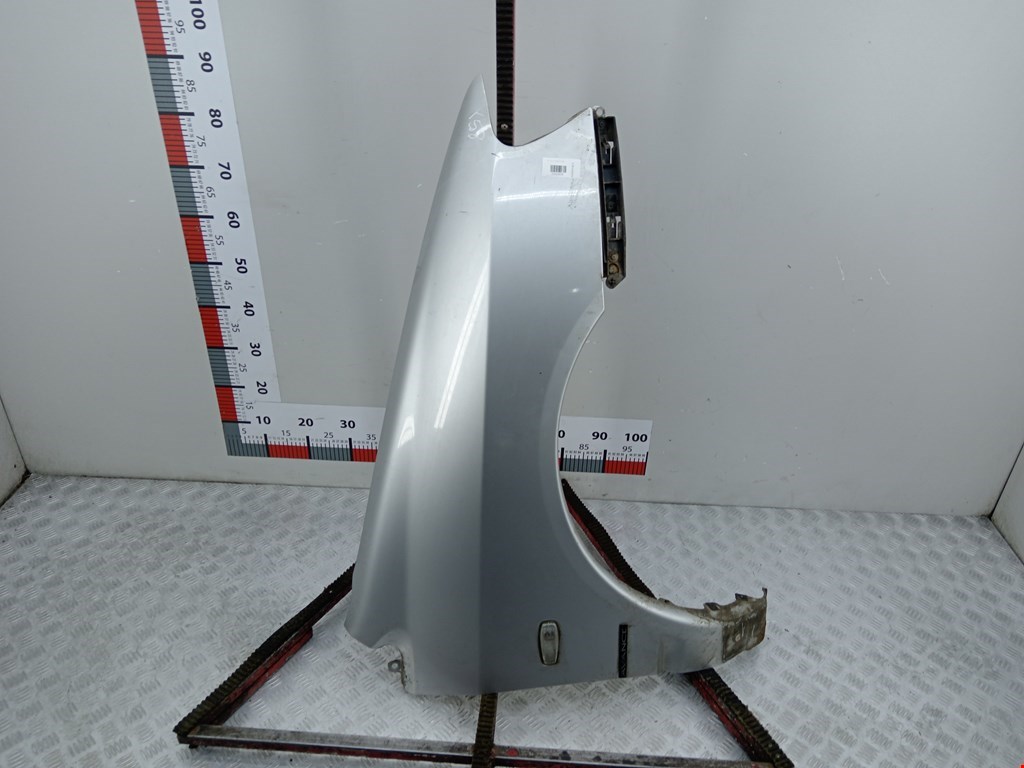 Крыло переднее правое MITSUBISHI Space Star 1999-2006