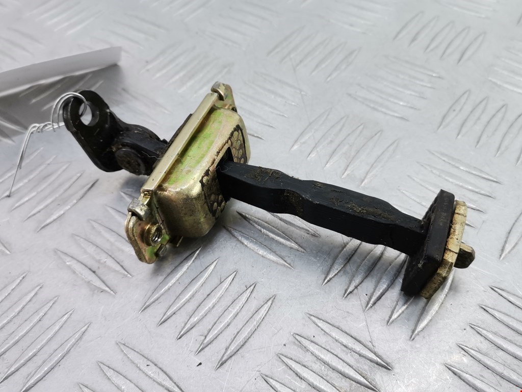 Ограничитель открывания двери KIA Magentis 2000-2006