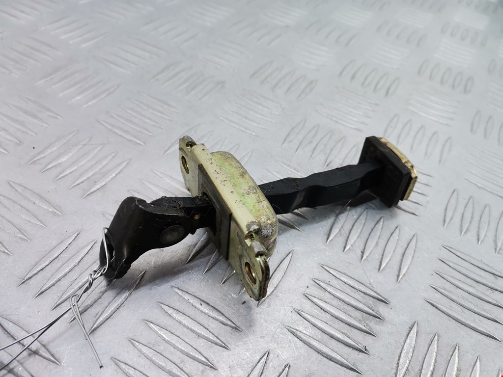 Ограничитель открывания двери KIA Magentis 2000-2006