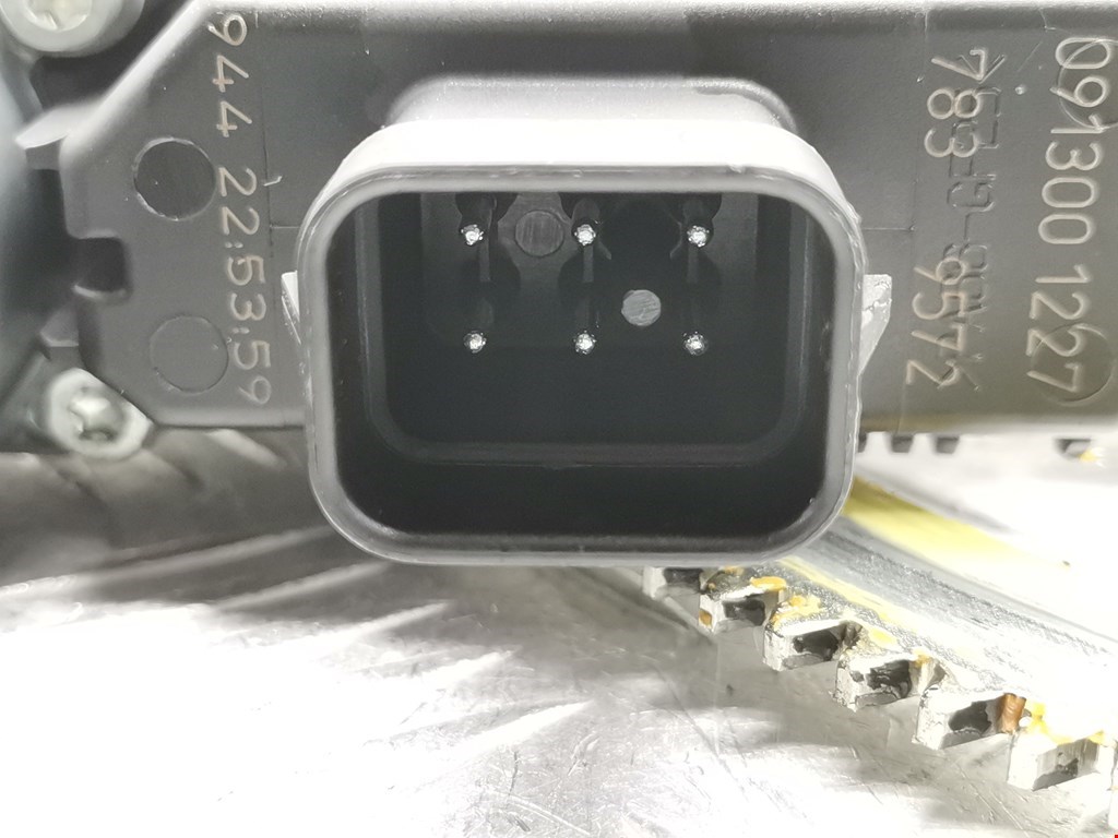 Стеклоподъемник передний правый OPEL Astra H/Family 2004-2015