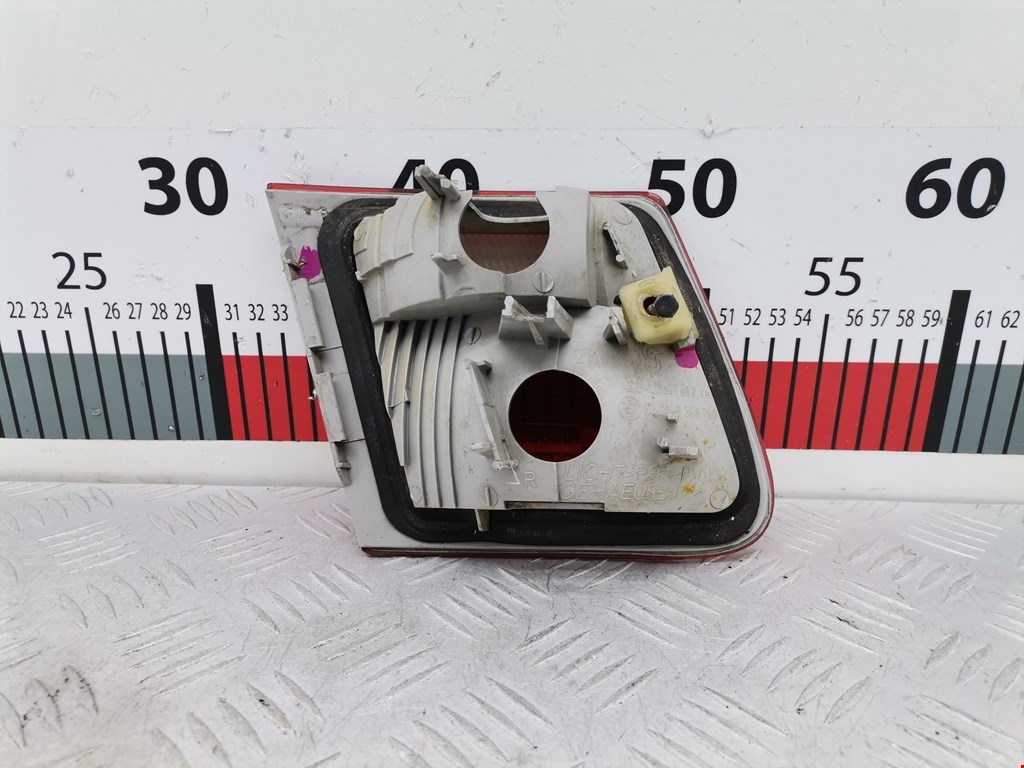 Фонарь задний внутренний левый BMW 3er E46 1998-2006