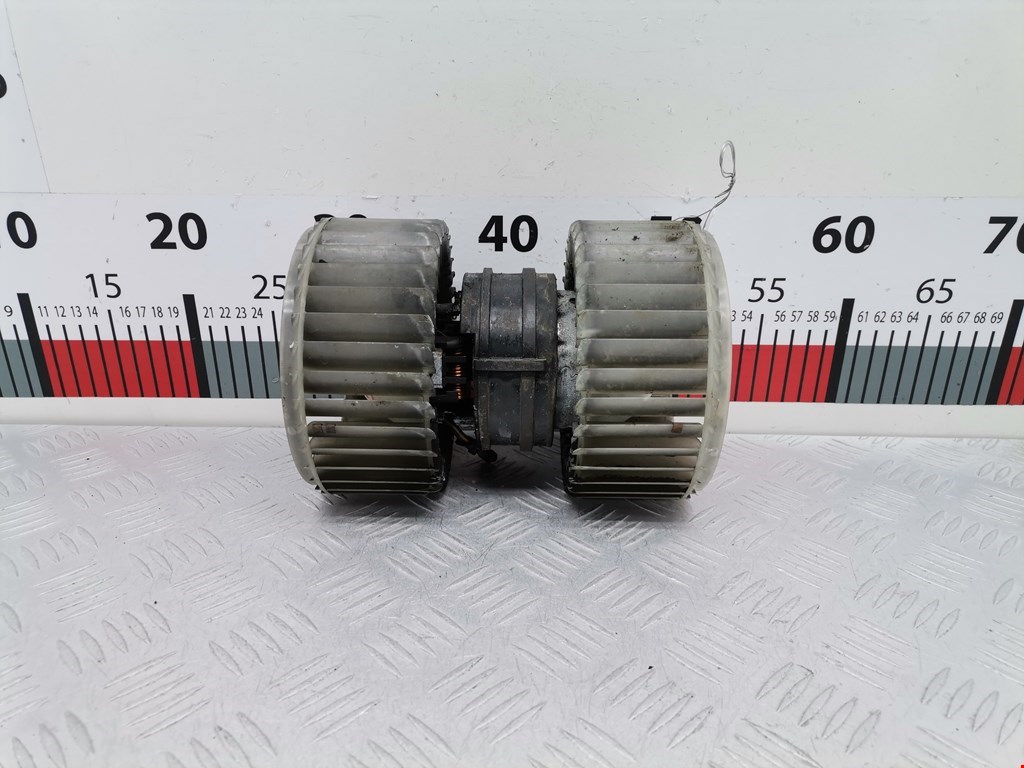 Моторчик (мотор) отопителя салона AUDI A8 D3 2003-2010