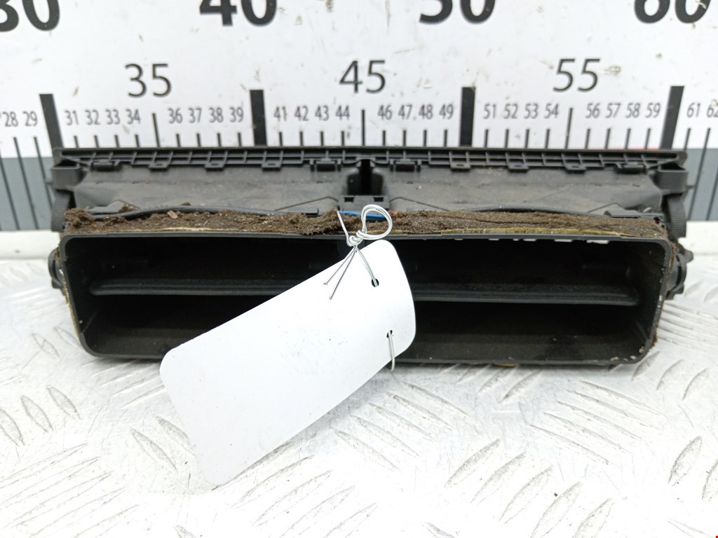 Дефлектор воздушный AUDI A4 B6 2001-2005