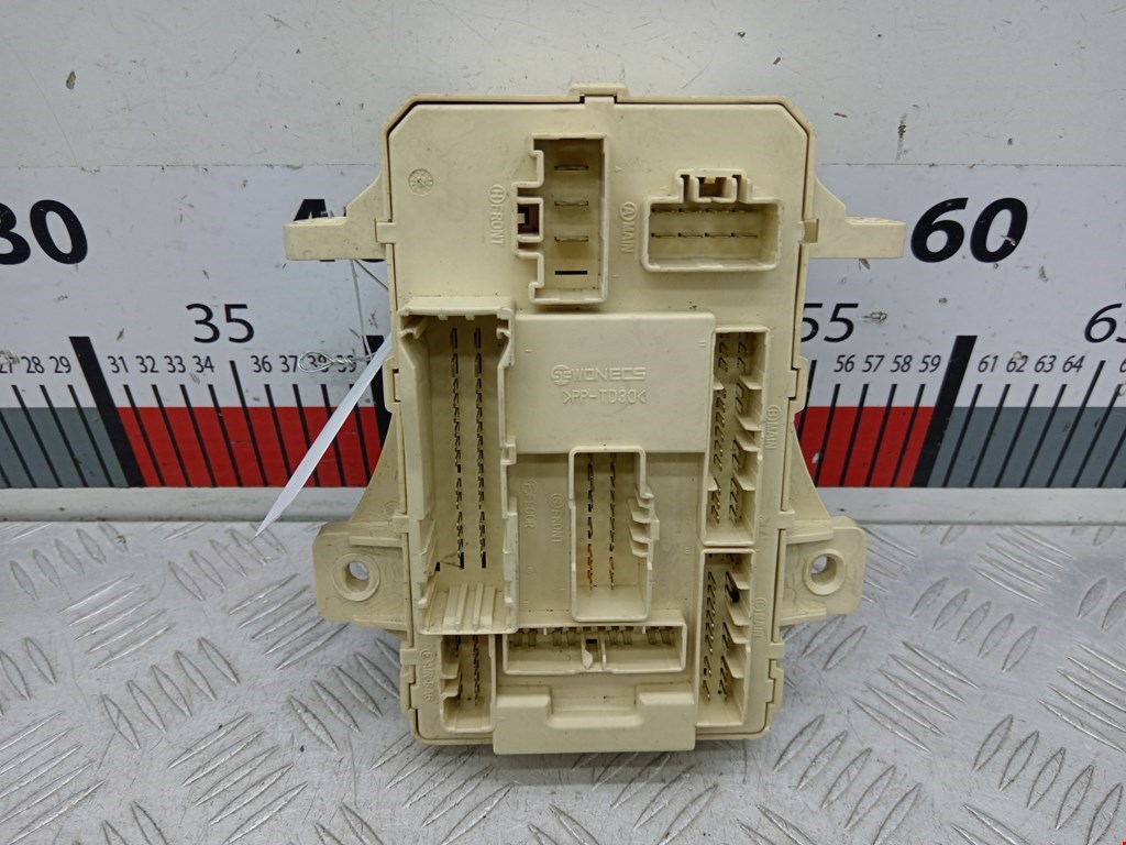 Блок реле HYUNDAI i30 2007-2012