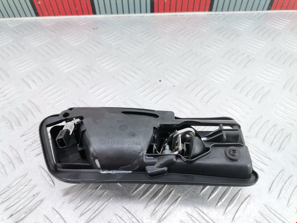 Ручка дверная передняя внутренняя левая VOLKSWAGEN Tiguan 2007-2016
