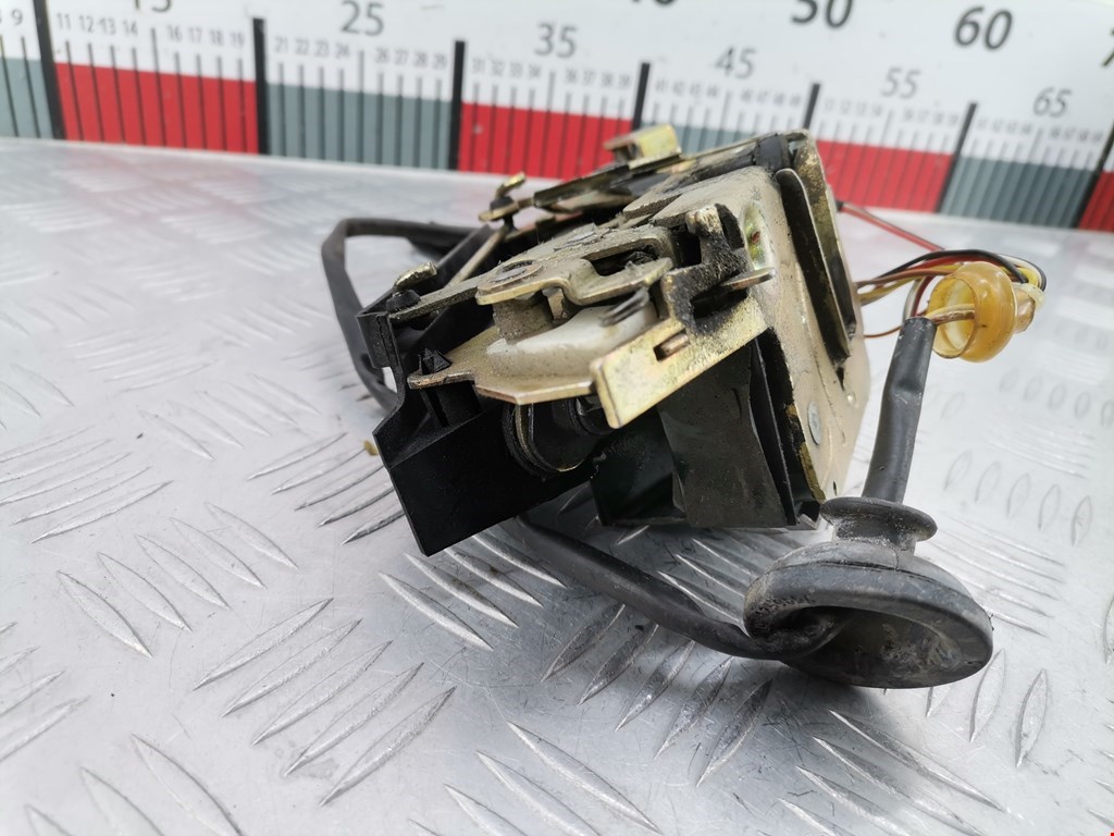 Замок двери задней левой VOLVO 850 R 1991-1997