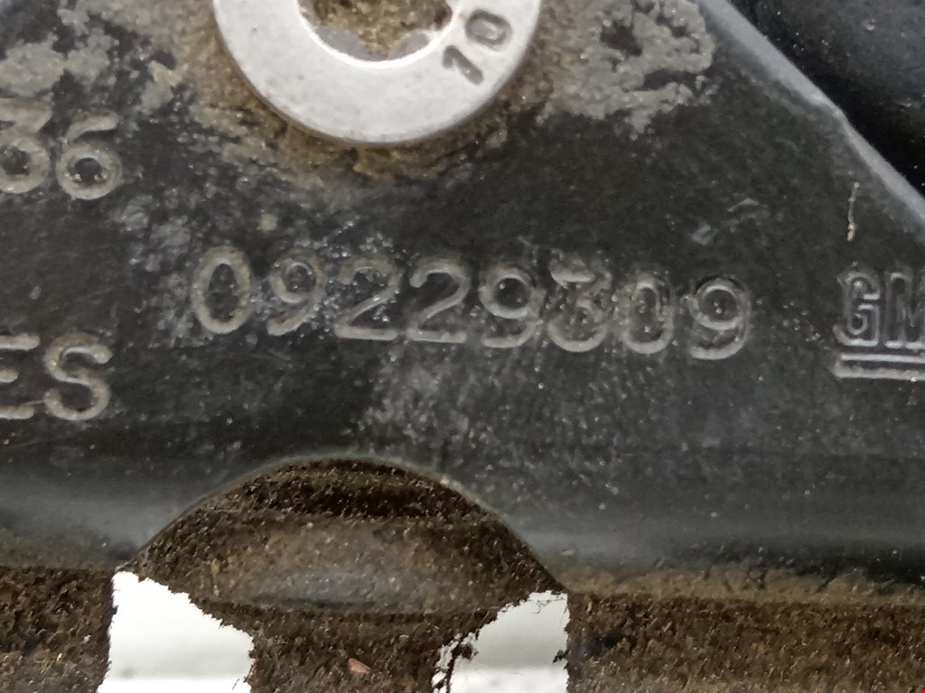 Ролик двери сдвижной (левый/правый средний верхний/нижний) OPEL Combo C 2001-2011