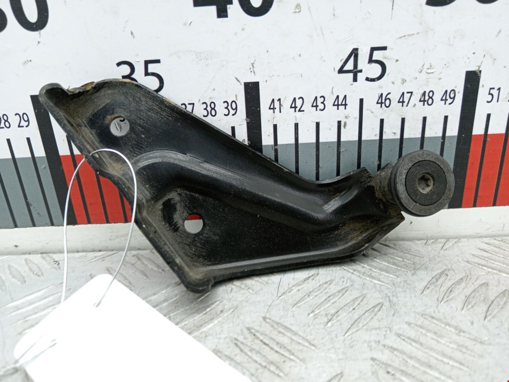 Ролик двери сдвижной (левый/правый средний верхний/нижний) OPEL Combo C 2001-2011