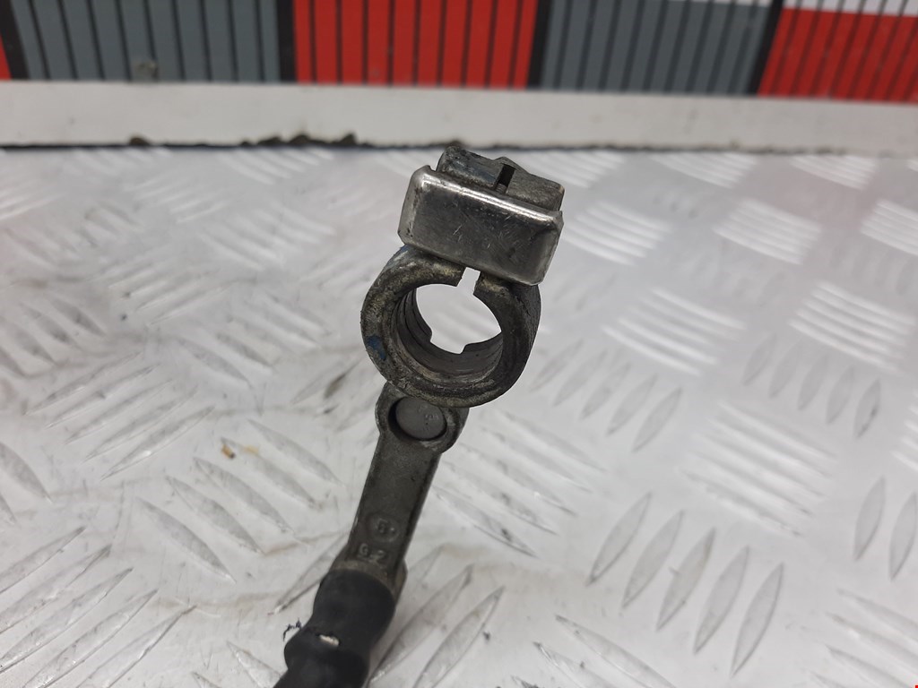 Клемма аккумулятора (минус) - FORD Fusion 2002-2012