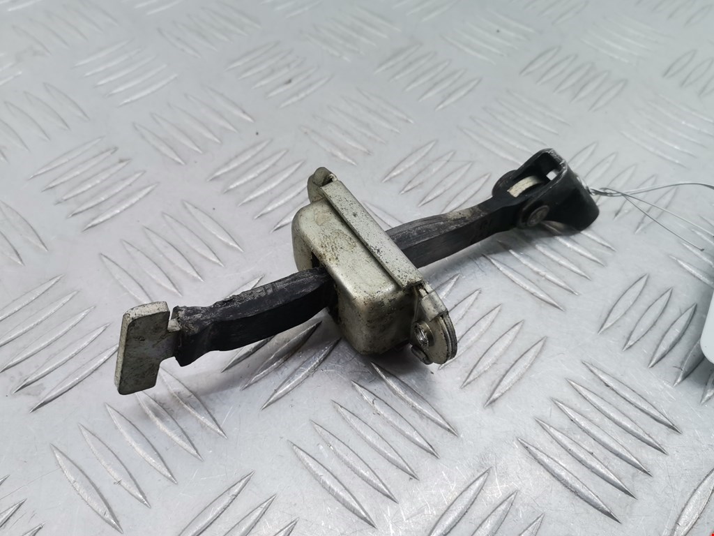 Ограничитель открывания двери TOYOTA Yaris II XP50 2005-2011
