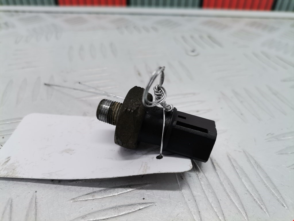 Датчик давления масла NISSAN Almera Tino 2000-2006