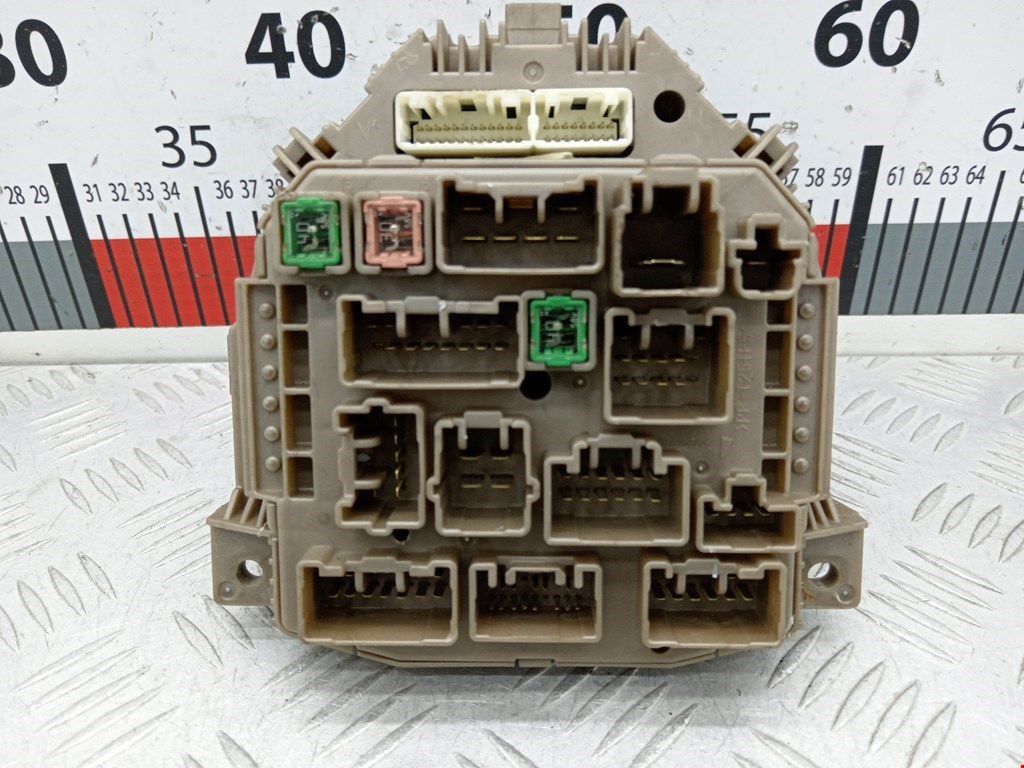 Панель приборов (щиток) TOYOTA Aygo AB10 2005-2014