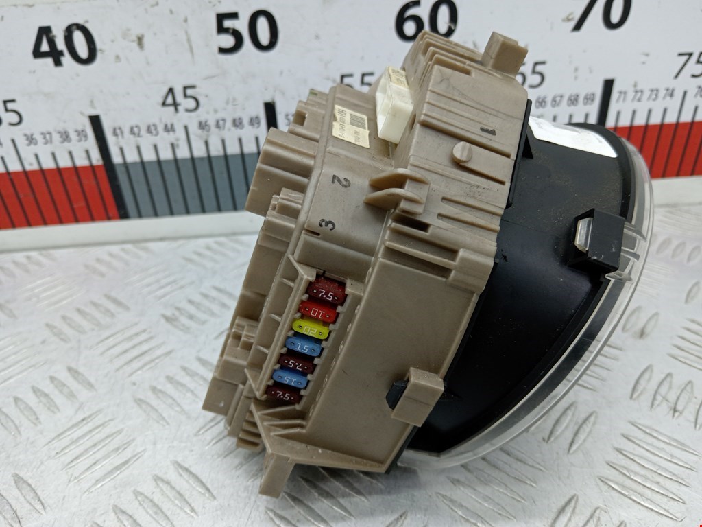 Панель приборов (щиток) TOYOTA Aygo AB10 2005-2014