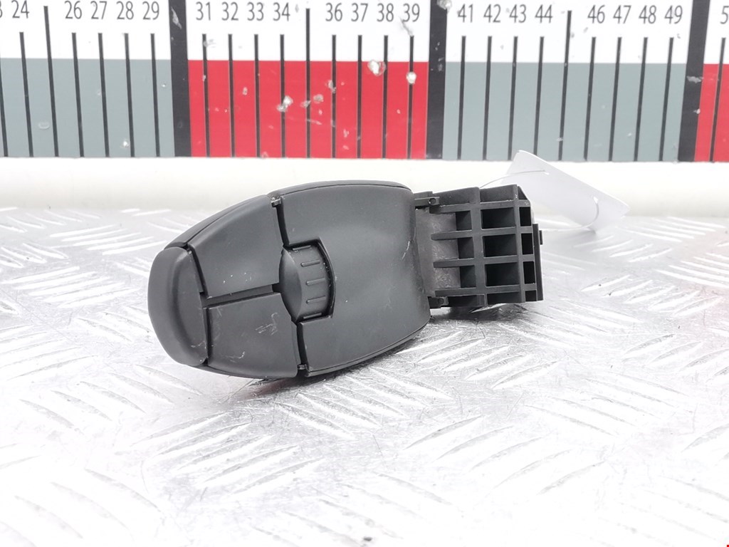 Переключатель подрулевой управления магнитолой CITROEN C5 I 2001-2008