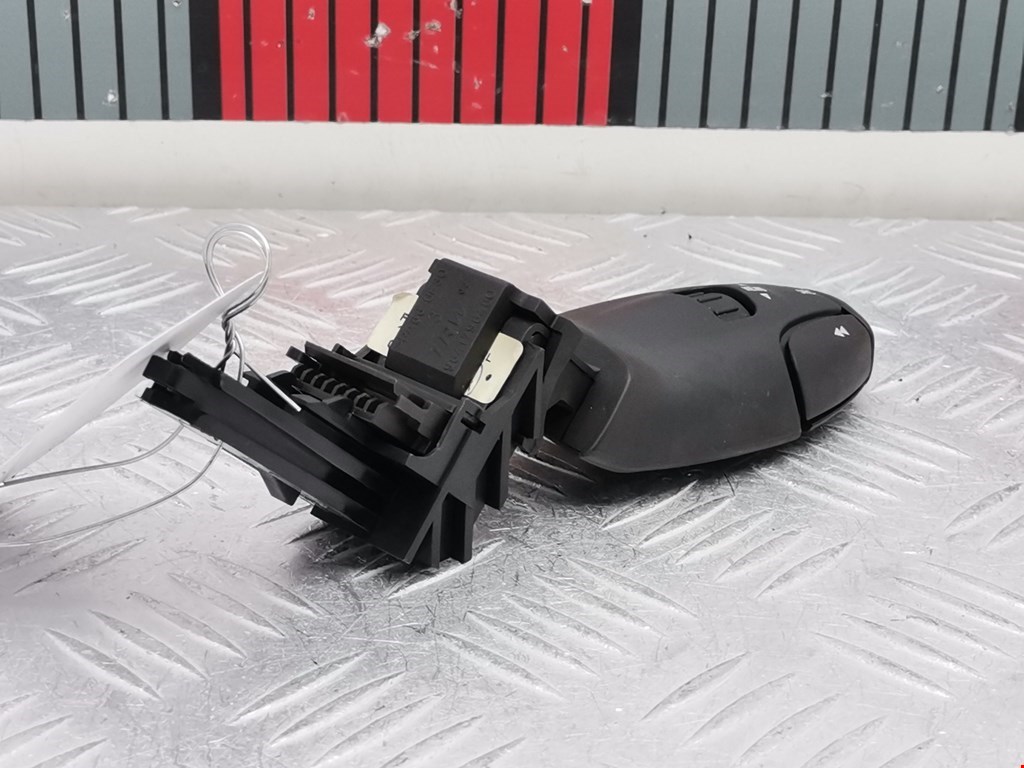 Переключатель подрулевой управления магнитолой CITROEN C5 I 2001-2008