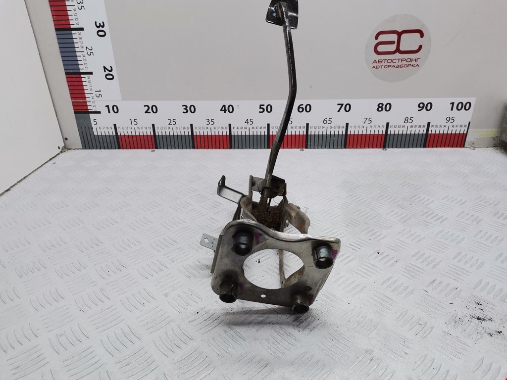 Педаль тормоза TOYOTA HiAce V H200 2004-н.в.