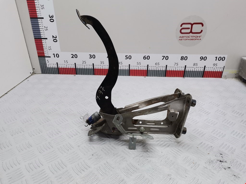 Педаль тормоза TOYOTA HiAce V H200 2004-н.в.