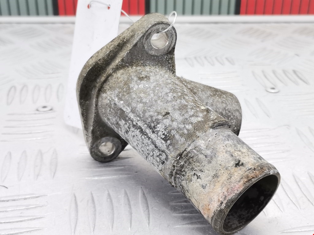 Тройник системы охлаждения OPEL Astra H/Family 2004-2015