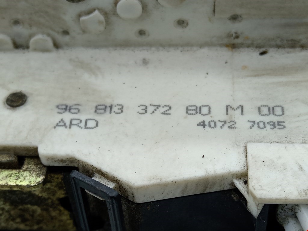 Замок двери задней правой PEUGEOT 407 2004-2010