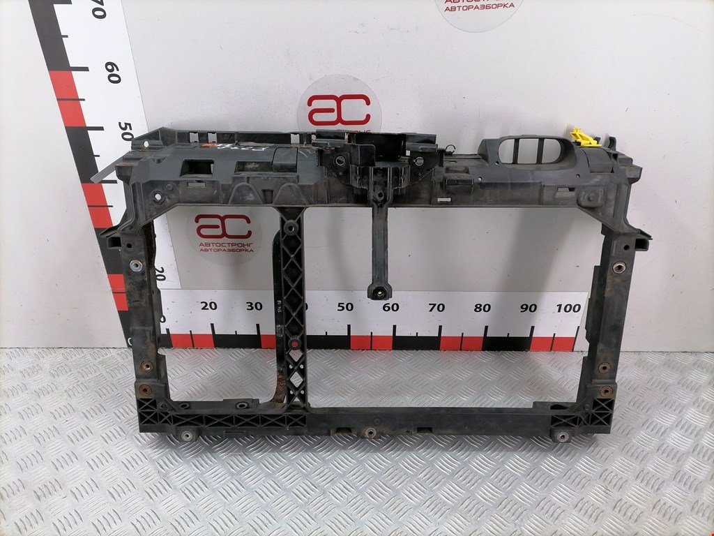 Панель передняя (передняя монтажная панель рамка передняя телевизор) Ford Fiesta 6 (2008-2019)