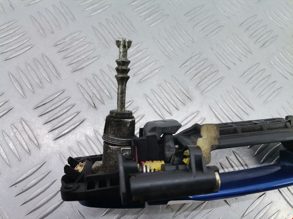 Ручка двери передней наружная правая TOYOTA Yaris II XP50 2005-2011