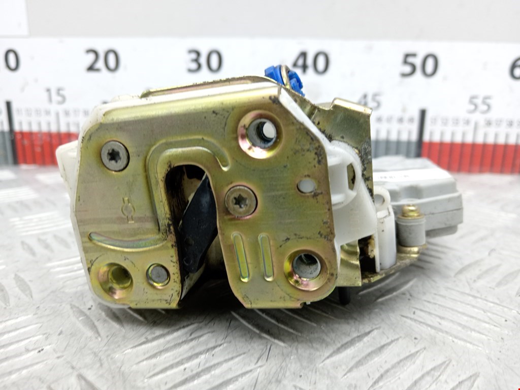 Замок двери задней правой NISSAN Primera P11 1996-2002