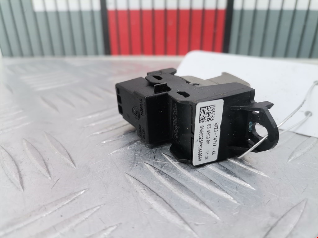 Кнопка стеклоподъемника JAGUAR XF X250 2007-2015